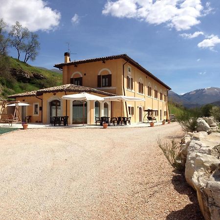 Il Casale San Martino Bed & Breakfast Norcia Exterior foto