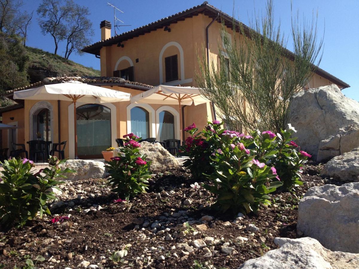 Il Casale San Martino Bed & Breakfast Norcia Exterior foto